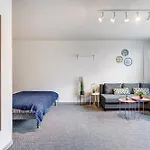 Funky Penthouse Center Bed & Breakfast Kaunas