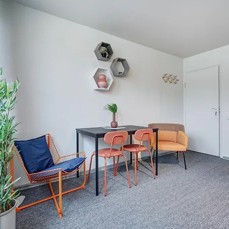 Funky Penthouse Center Panzió