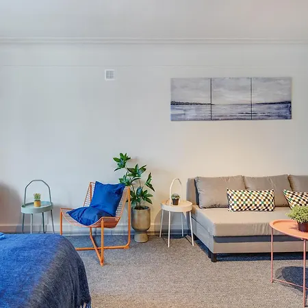 לינה וארוחת בוקר Funky Penthouse Center *