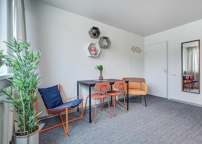 Funky Penthouse Center לינה וארוחת בוקר