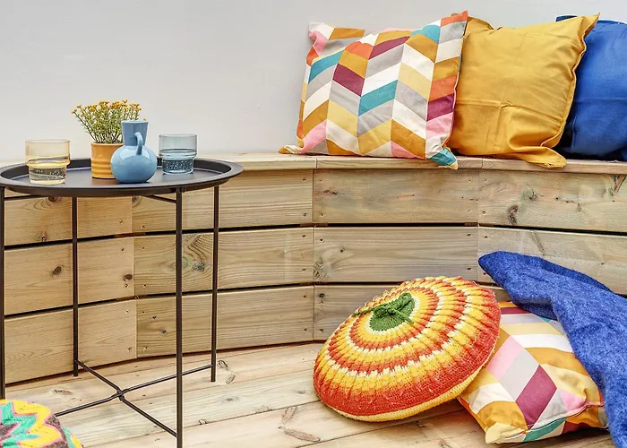 לינה וארוחת בוקר Funky Penthouse Center