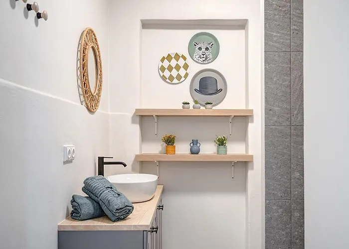 לינה וארוחת בוקר Funky Penthouse Center *